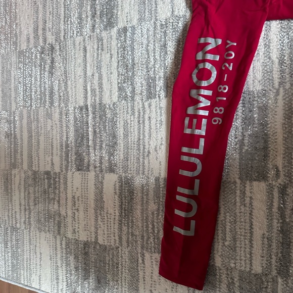 Red Lululemon limited edition leggings - Picture 4 of 5